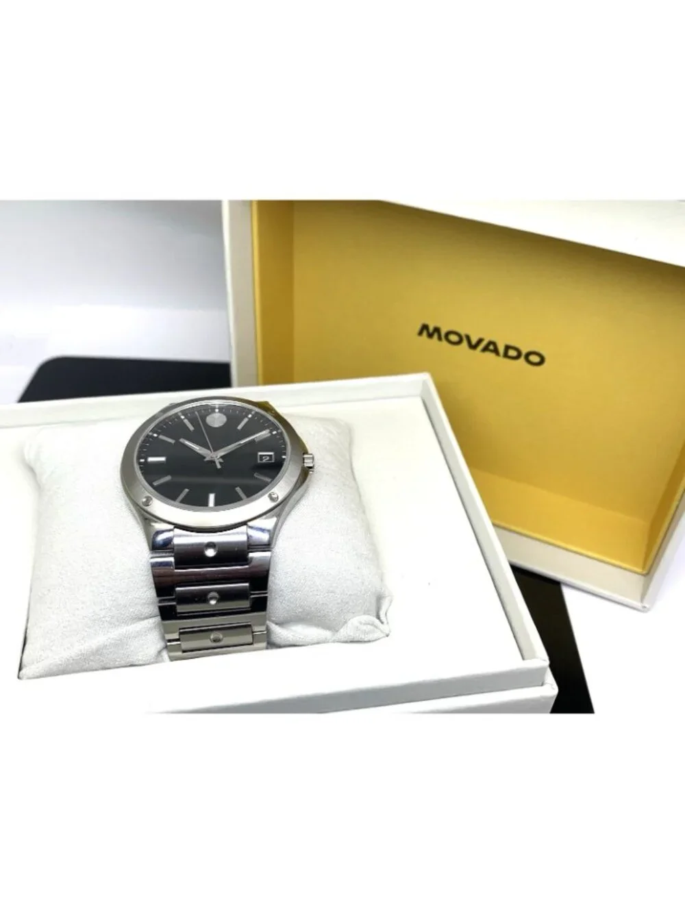Movado Men's Watch 0607541 SE Black Dial Swiss Quartz Silver Steel 41mm